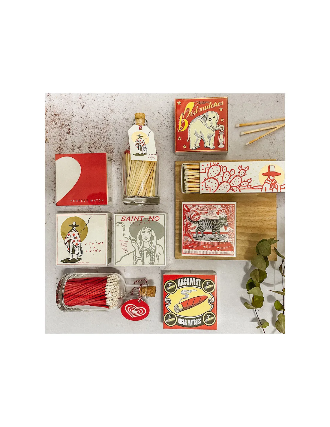 The Archivist "Sasha The Cat" Luxury Square Matchbox – 125 Decorative Matches with White Tips 2 The Archivist "Sasha The Cat" Luxury Square Matchbox – 125 Decorative Matches with White Tips – Image 2