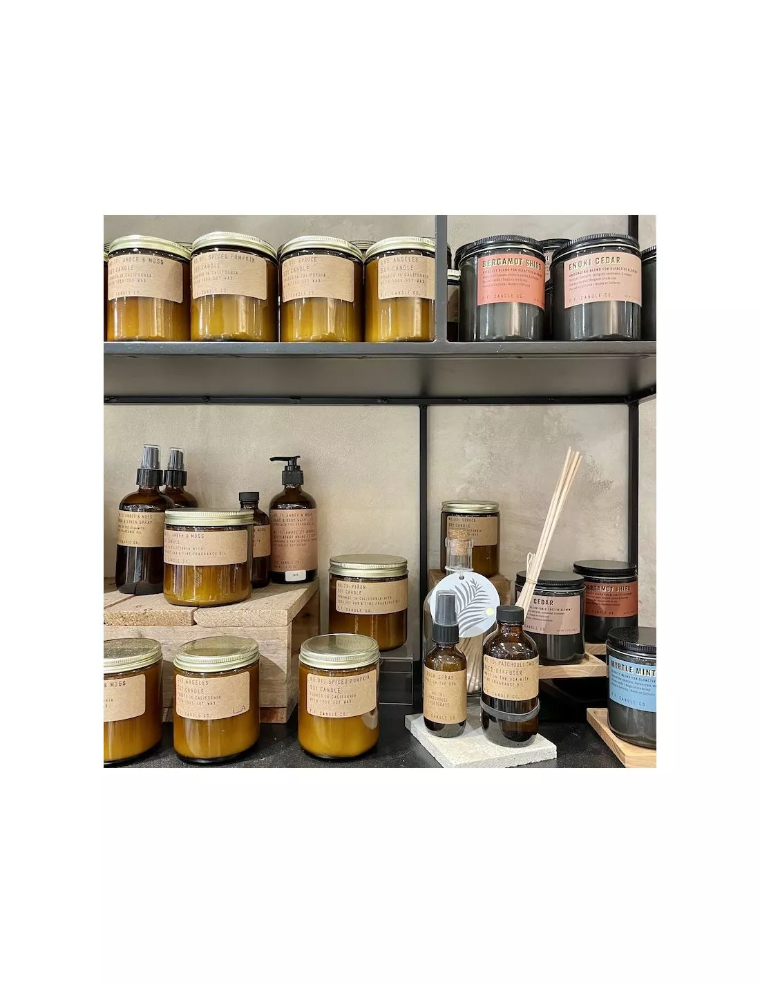 Amber And Moss - Bougie PF Candle 2 Amber And Moss - Bougie PF Candle – Image 2