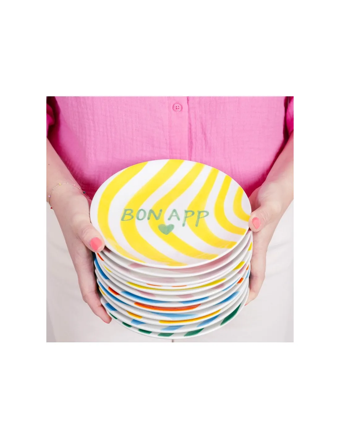 Que Rico Assiette à Dessert Cœur Je T'aime – Céramique Rouge et Rose Peinte à la Main 4 Que Rico Assiette à Dessert Cœur Je T'aime – Céramique Rouge et Rose Peinte à la Main – Image 4