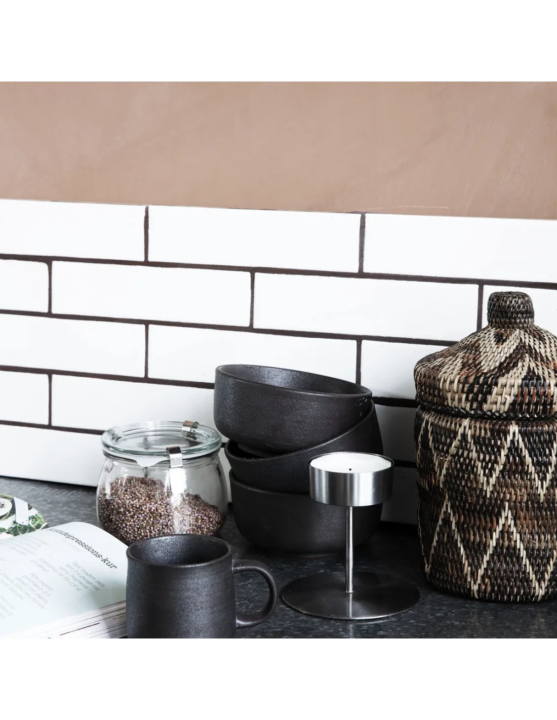 House Doctor Anit Bougeoir Tealight en Fer Argent Antique – Photophore Industriel H 10cm 3 House Doctor Anit Bougeoir Tealight en Fer Argent Antique – Photophore Industriel H 10cm – Image 3