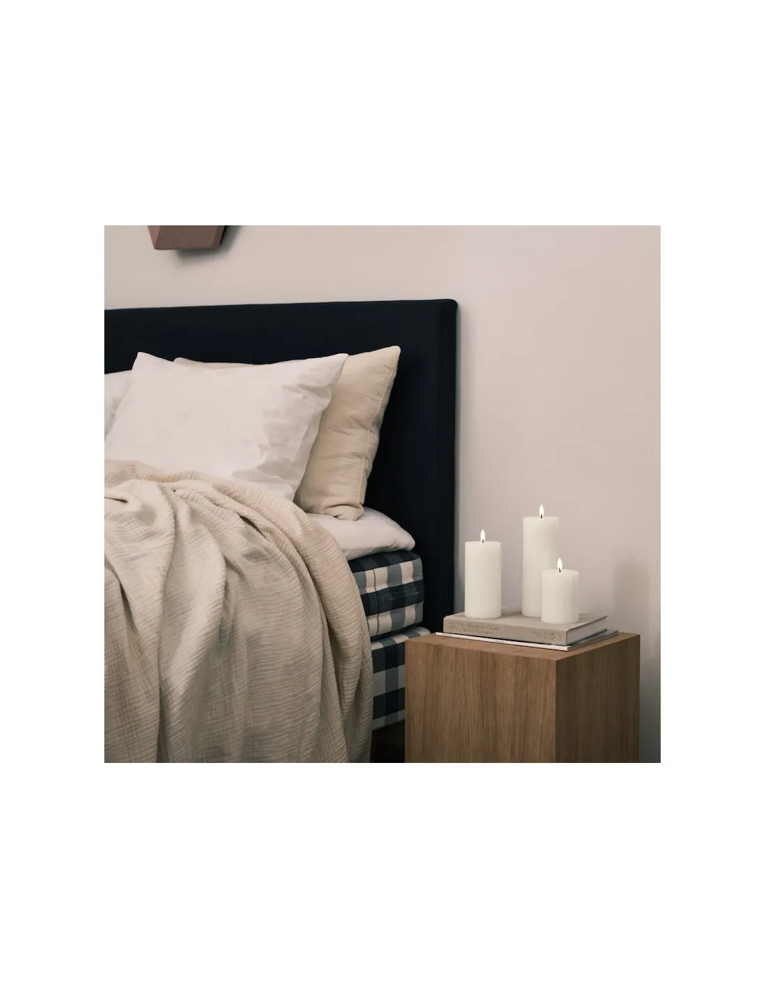 Bougie Pilier LED Ivoire - 10 Cm 5 Bougie Pilier LED Ivoire - 10 Cm – Image 5