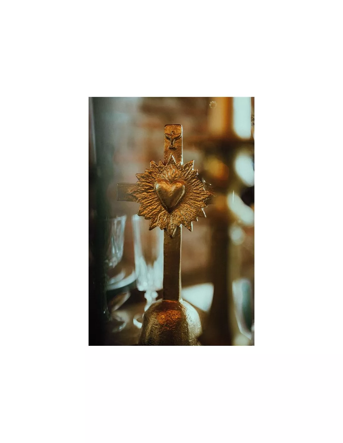 Croix Coeur De Lumière - Fushia - Ciergerie Des Prémontrés 4 Croix Coeur De Lumière - Fushia - Ciergerie Des Prémontrés – Image 4