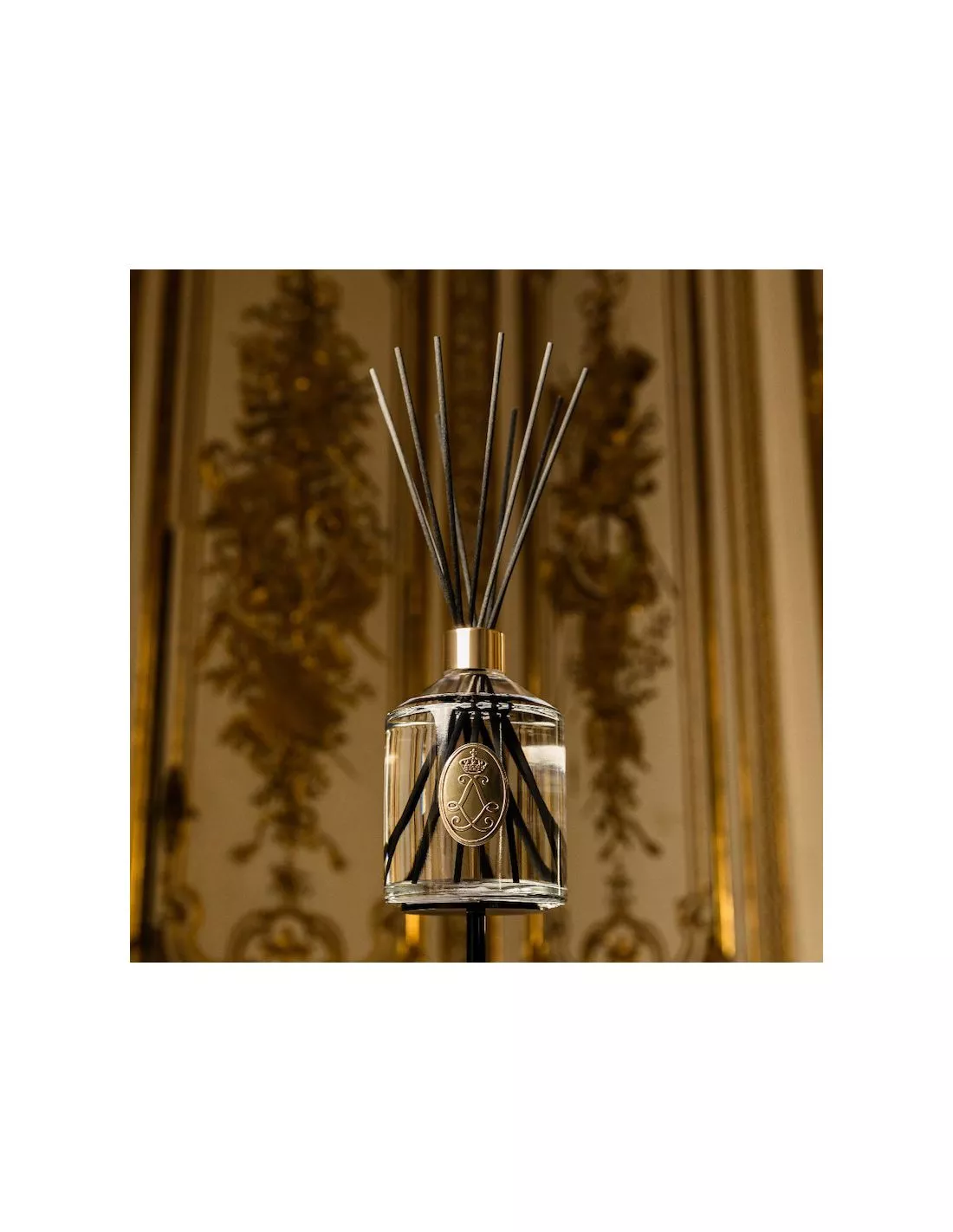 Château de Versailles Trianon 1693 Reed Diffuser (500ml) – Elegant Floral & Musk Luxury Home Scent 8 Château de Versailles Trianon 1693 Reed Diffuser (500ml) – Elegant Floral & Musk Luxury Home Scent – Image 8