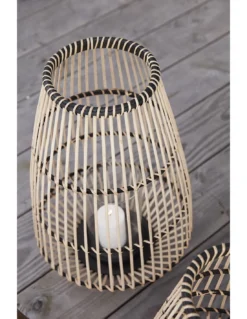 Lanterne Hübsch Medium en Bambou Noir et Naturel – Photophore de Jardin Design Scandinave (44cm) 6 Lanterne Hübsch Medium en Bambou Noir et Naturel – Photophore de Jardin Design Scandinave (44cm) -Jolie Bougies Soldes lanterne noire et nature medium 2