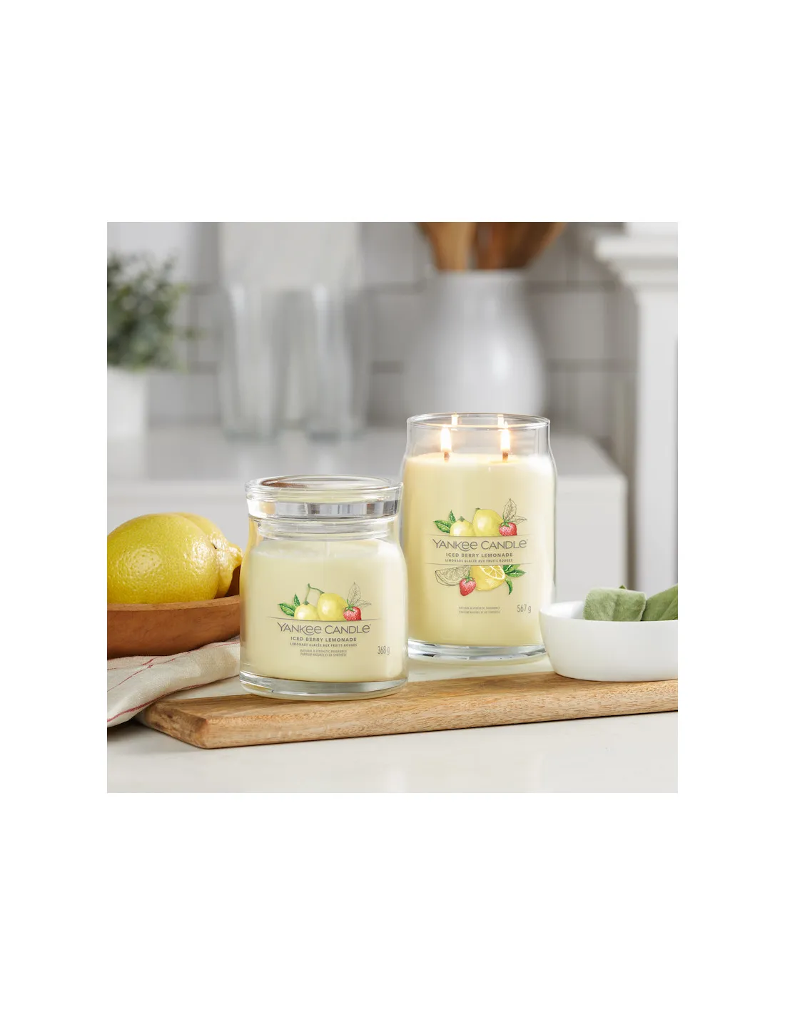 Yankee Candle Limonade Glacée Aux Fruits Rouges - Moyenne Bougie 2 Mèches 2 Yankee Candle Limonade Glacée Aux Fruits Rouges - Moyenne Bougie 2 Mèches – Image 2