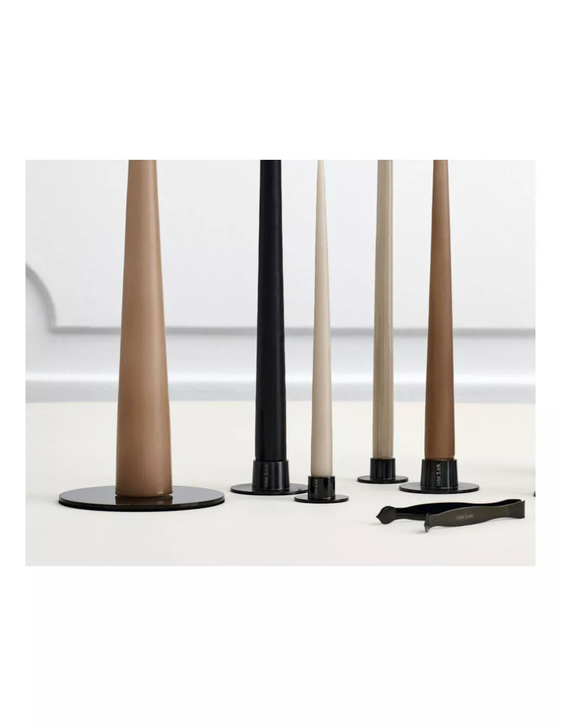 Support Bougie Pilier Noir Mat - Ester & Erik 2 Support Bougie Pilier Noir Mat - Ester & Erik – Image 2